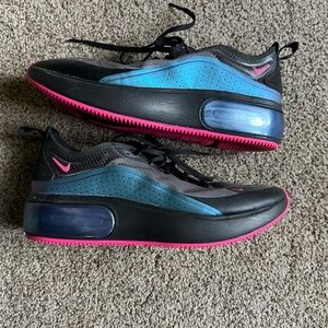 Women’s Nike Air Max Dia